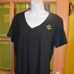 Under Armour Tops - Under Armour top, size large Under Armour Tops - Under Armour top, size large